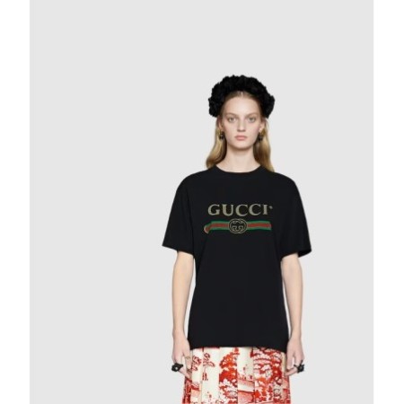 Large T-shirt with GUCCI logo