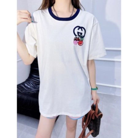 GUCCI
White cotton knitted T-shirt