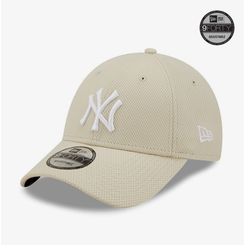 Beige New York Yankees League Essential 9FORTY Adjustable Cap