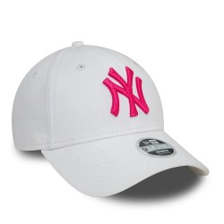 White New York Yankees League Essential Womens 9FORTY Adjustable Cap